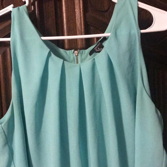 Dainty Light Teal Blue Sleeveless Blouse - Picture 7 of 7